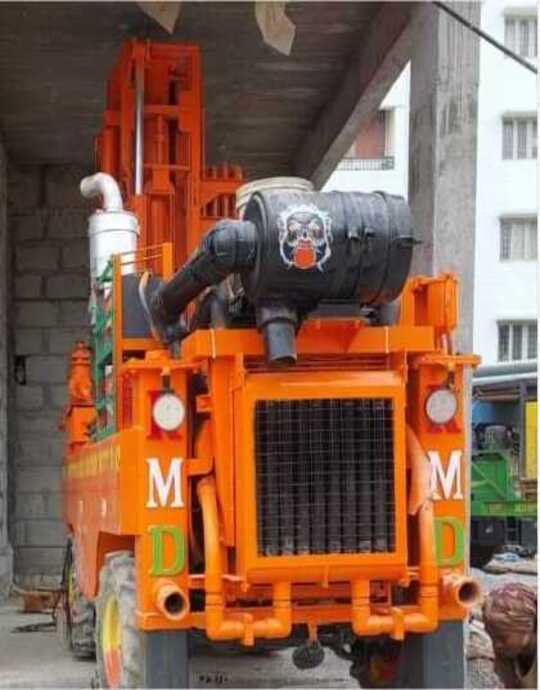 High-performance master rig borewell machine drilling in Bengaluru